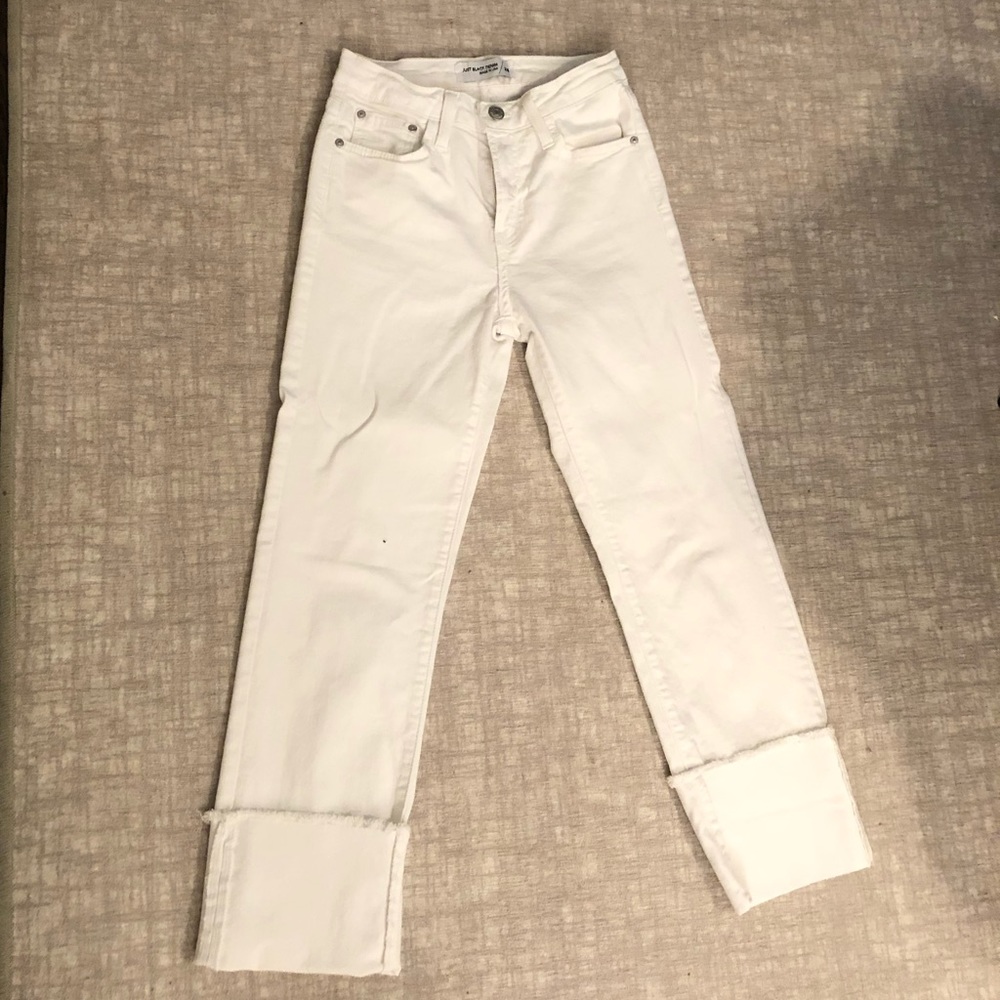 Just Black Denim White Jeans size 24 (NWOT)